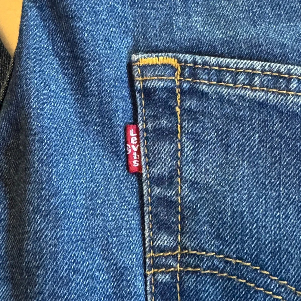 Levi's 505 Regular Fit Jeans Mens 36x32 Blue Straight Leg Medium Wash Denim